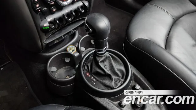 MINI Countryman 2016 thumb 9