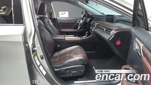 Lexus RX 2019 thumb 11