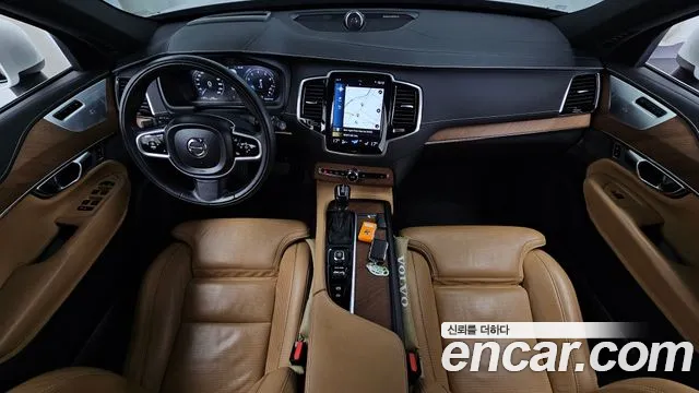Volvo XC90 2018 thumb 7
