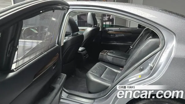 Lexus ES 2014 thumb 12