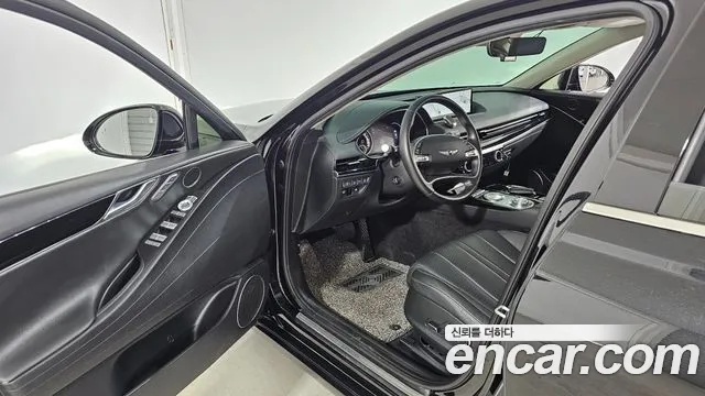 Genesis G80 2020 thumb 10