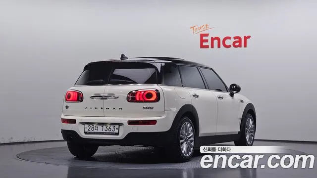 MINI Clubman 2019 thumb 2
