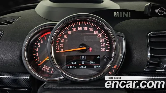 MINI Clubman 2019 thumb 8