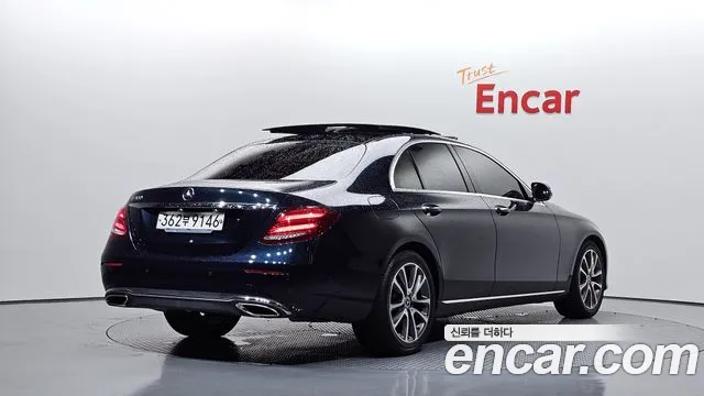 Mercedes-Benz E-Класс 2018 thumb 2