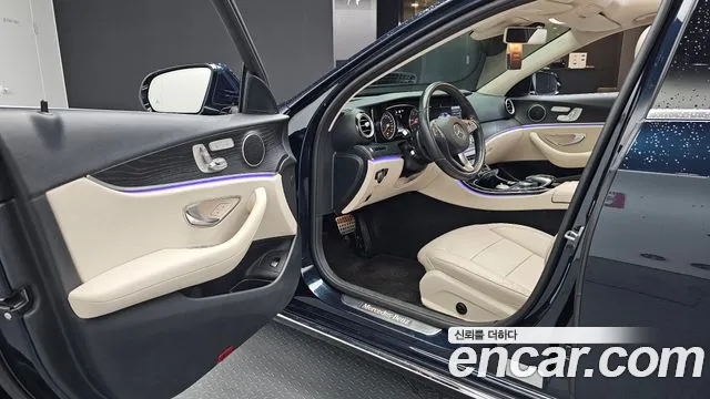 Mercedes-Benz E-Класс 2018 thumb 10