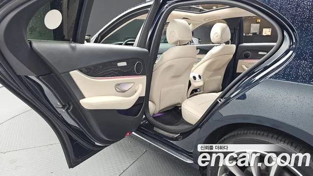 Mercedes-Benz E-Класс 2018 thumb 12