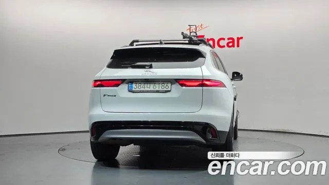 Jaguar F-Pace 2021 thumb 4