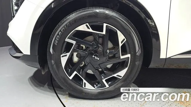 Kia Sportage 2023 thumb 5
