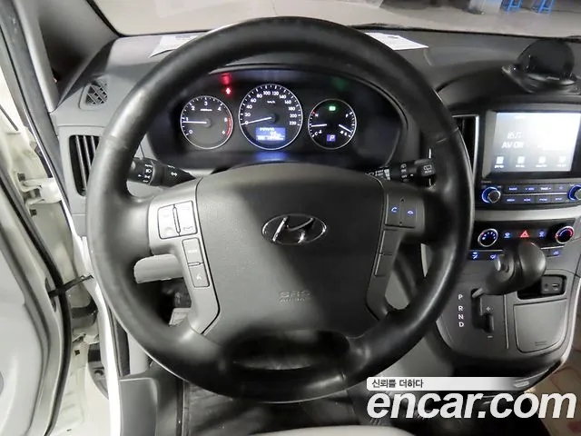Hyundai Starex 2020 thumb 10