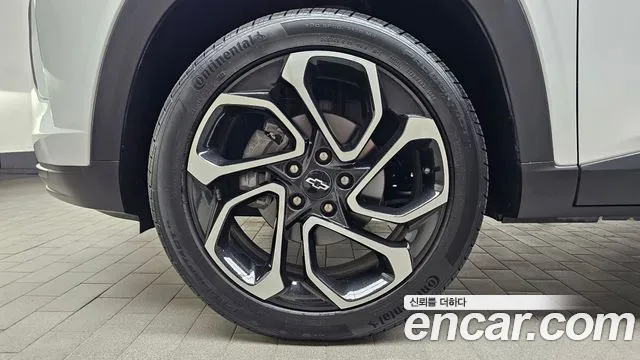 ChevroletGMDaewoo Tracker 2023 thumb 4