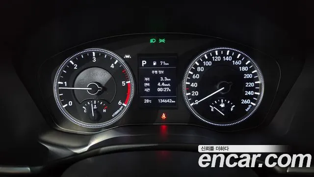 Hyundai Santa Fe 2018 thumb 8