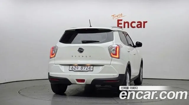 KG_Mobility_Ssangyong TIBOLI 2015 thumb 4
