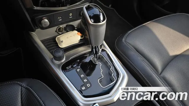KG_Mobility_Ssangyong TIBOLI 2015 thumb 9