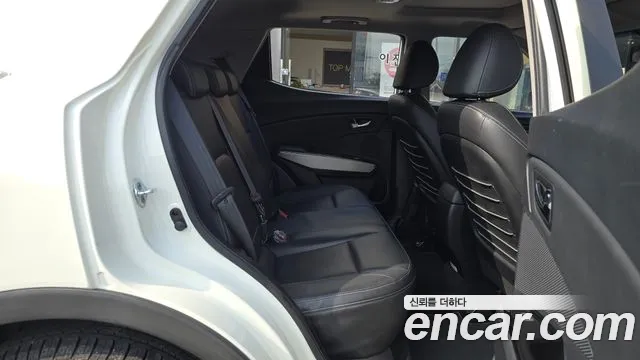 KG_Mobility_Ssangyong TIBOLI 2015 thumb 12