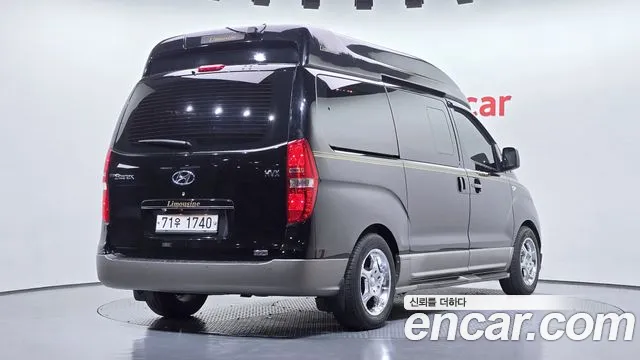 Hyundai Starex 2011 thumb 2