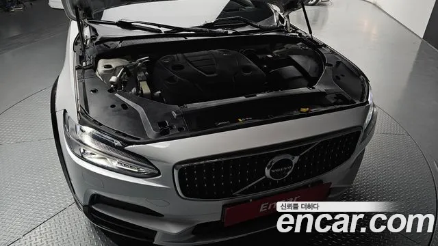 Volvo V90 2017 thumb 6