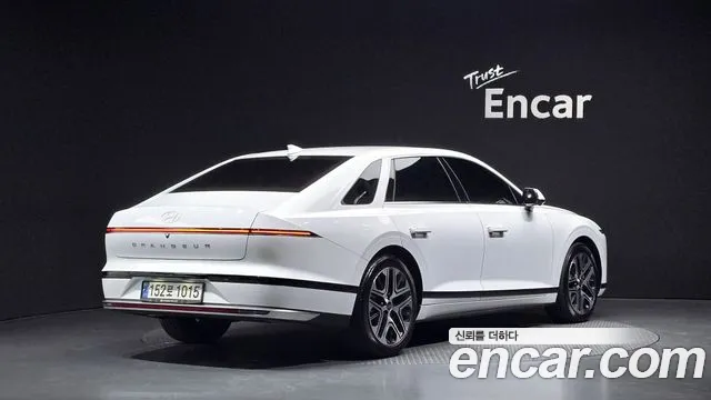 Hyundai Grandeur 2023 thumb 2