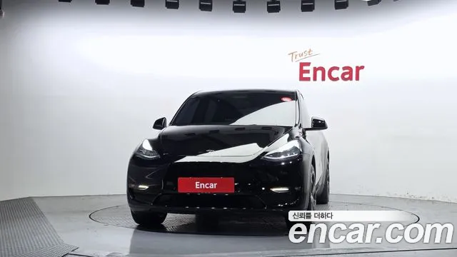 Tesla Model Y 2021 thumb 3