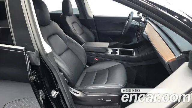 Tesla Model Y 2021 thumb 11