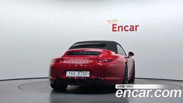 Porsche 911 2015 thumb 4