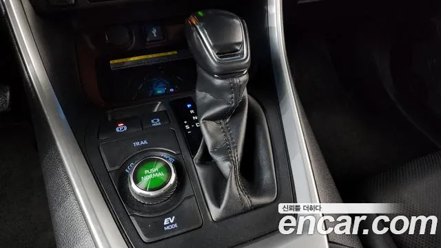 Toyota RAV4 2021 thumb 9