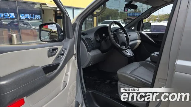 Hyundai Starex 2012 thumb 10