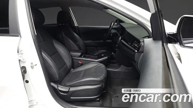 Kia Niro 2021 thumb 11