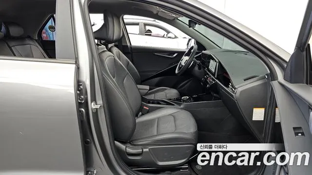 Kia Niro 2023 thumb 11