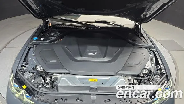 BMW i4 2024 thumb 6