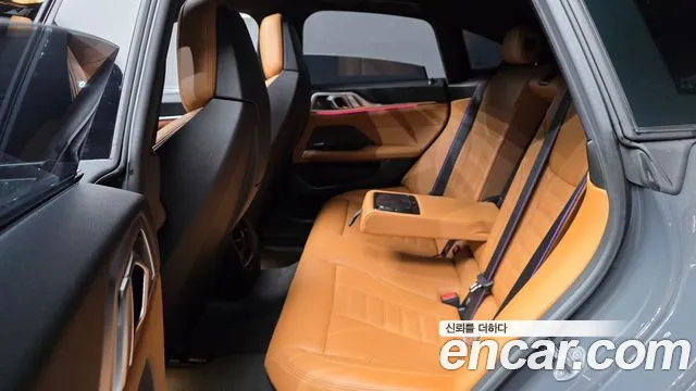 BMW i4 2024 thumb 11