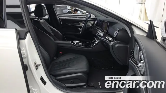 Mercedes-Benz CLS-Class 2019 thumb 11