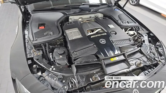 Mercedes-Benz AMG GT 2020 thumb 6