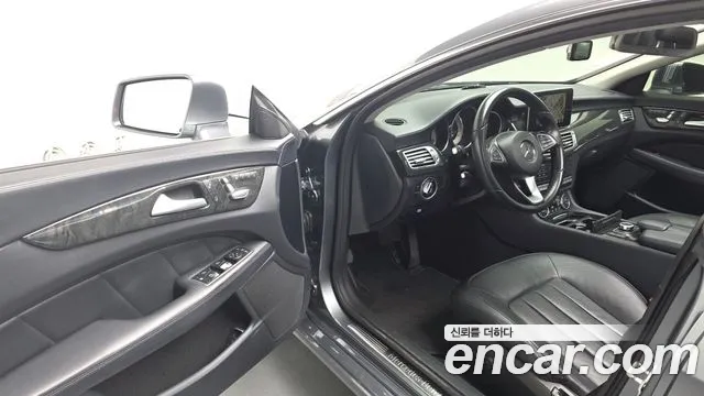 Mercedes-Benz CLS-Class 2016 thumb 10