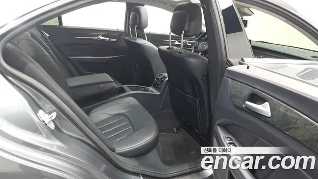 Mercedes-Benz CLS-Class 2016 thumb 12