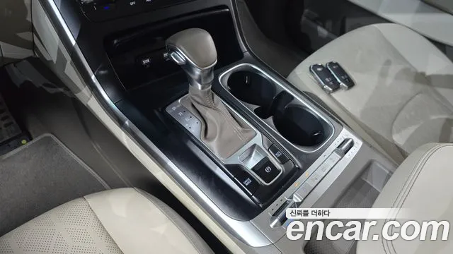 Kia Carnival 2020 thumb 8