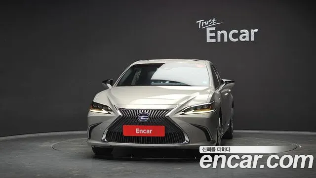 Lexus ES 2019 thumb 3