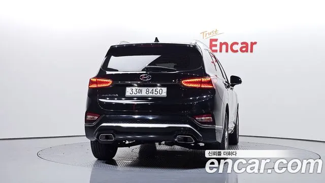 Hyundai Santa Fe 2019 thumb 4