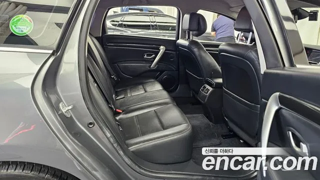 Renault-KoreaSamsung Latitude 2017 thumb 12