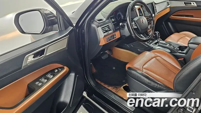 KG_Mobility_Ssangyong Rexton 2018 thumb 10