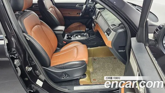 KG_Mobility_Ssangyong Rexton 2018 thumb 12