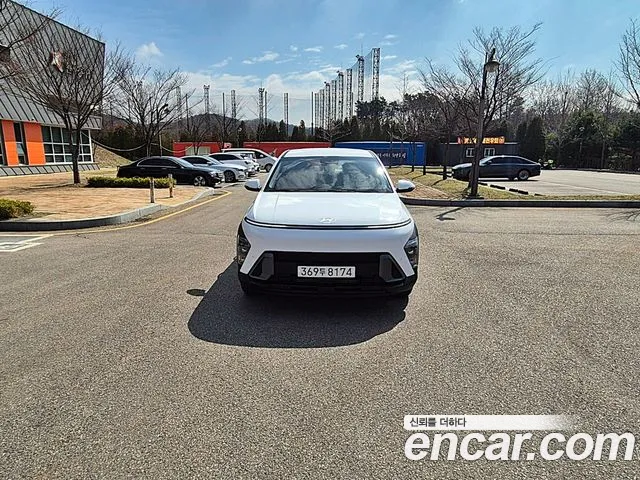 Hyundai Kona 2023 thumb 3
