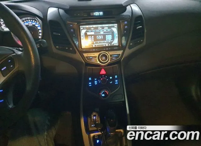 Hyundai Avante 2014 thumb 5