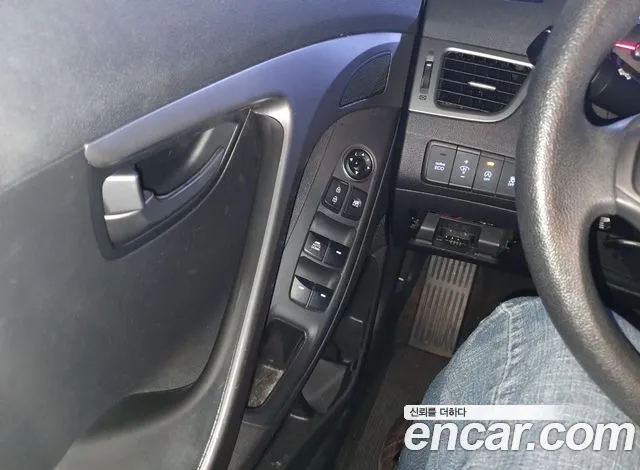 Hyundai Avante 2014 thumb 9