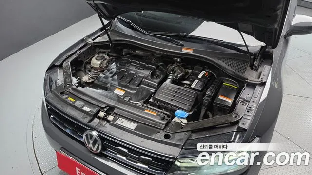 Volkswagen Tiguan 2018 thumb 6