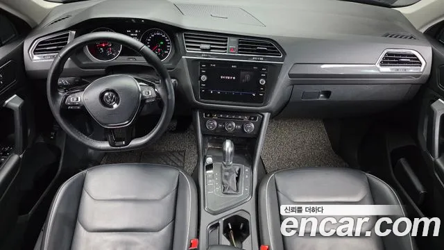 Volkswagen Tiguan 2018 thumb 7
