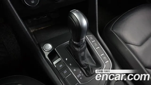 Volkswagen Tiguan 2018 thumb 9