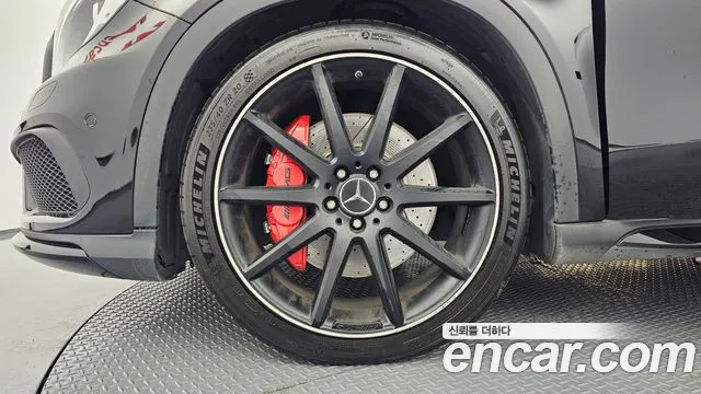 Mercedes-Benz GLA 2016 thumb 5