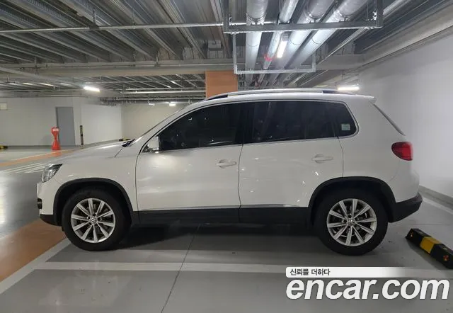 Volkswagen Tiguan 2013 thumb 2
