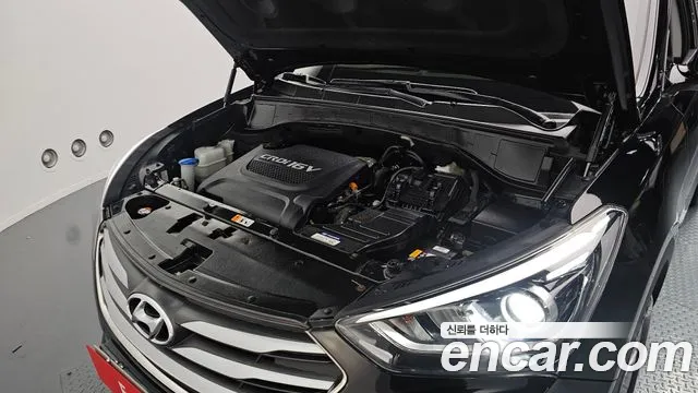 Hyundai Santa Fe 2017 thumb 6