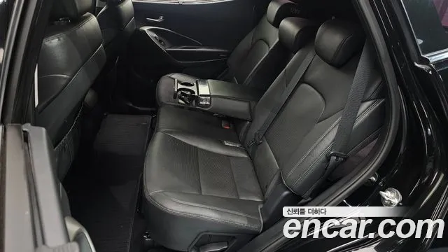Hyundai Santa Fe 2017 thumb 11